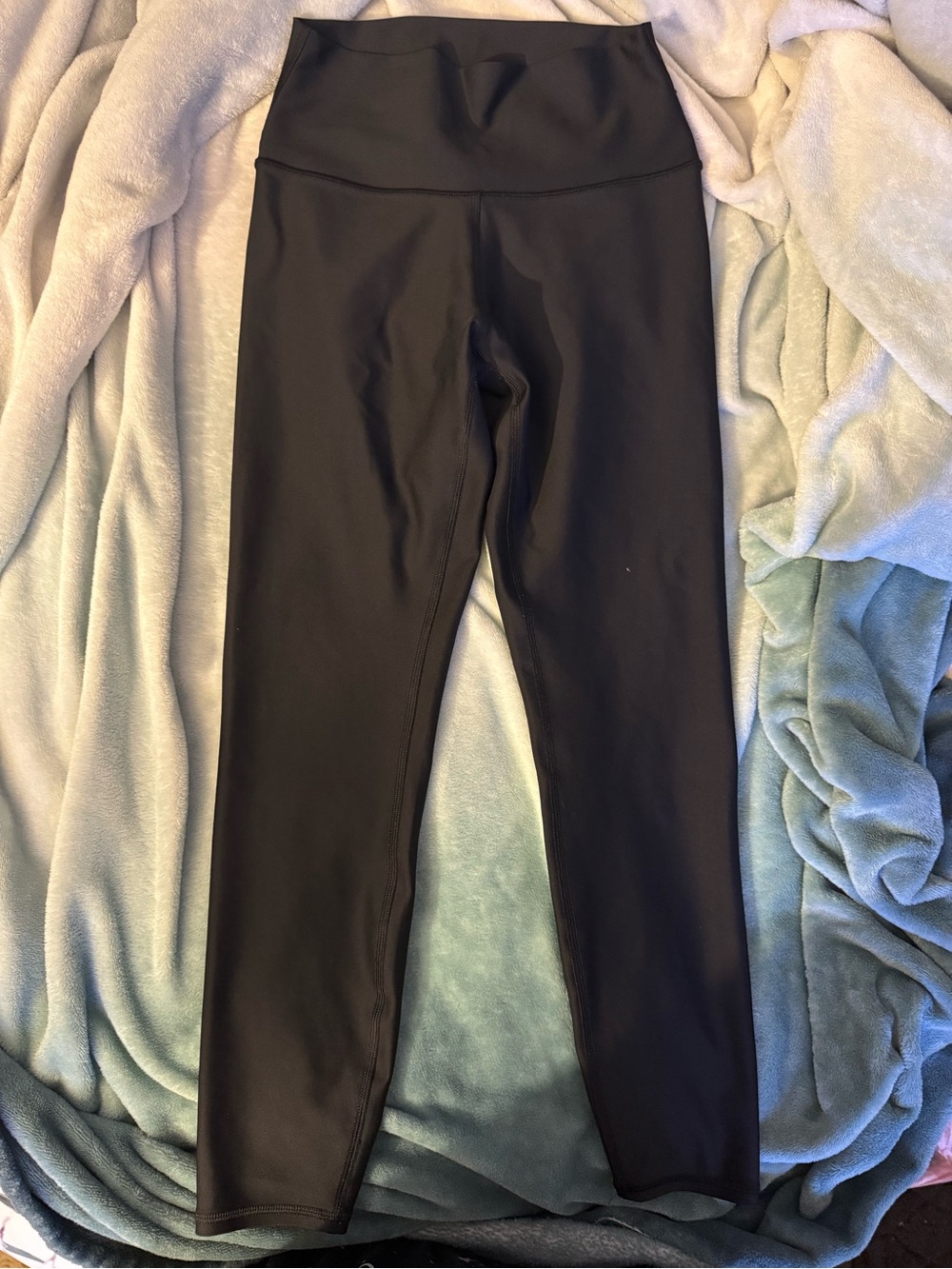 Alo Yoga Black High-Waist Airlift Leggings Size Medium Compressive Shiny